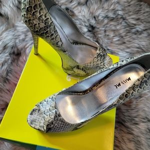 Miss Me peep toe pumps